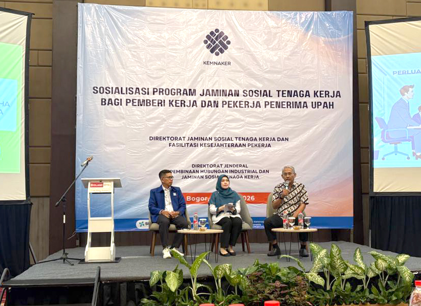 Menjadi Narasumber pada Kegiatan Sosialisasi Program Jamsostek dengan Kemenaker